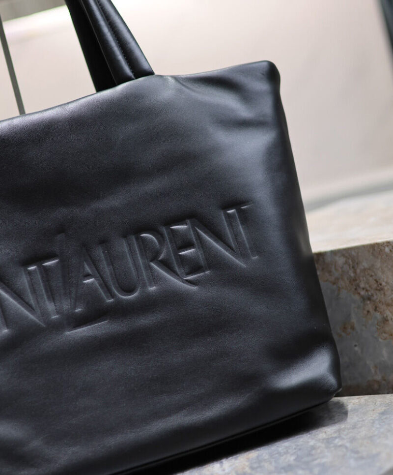 Saint Laurent Tote In Nappa Lambskin Black